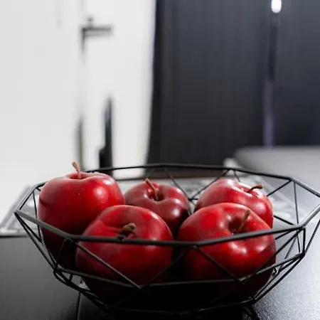 Hubstay - Klea's Downtown 아파트