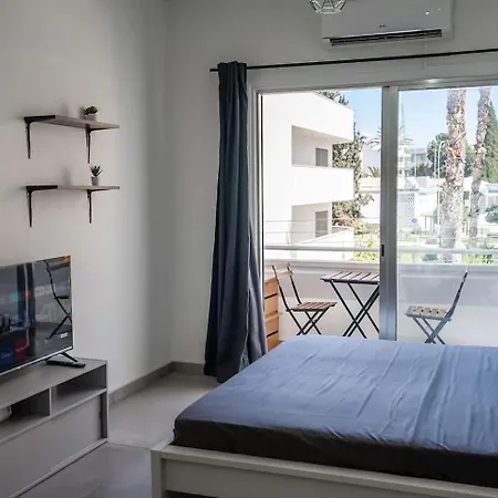 Hubstay - Klea's Downtown Apartament