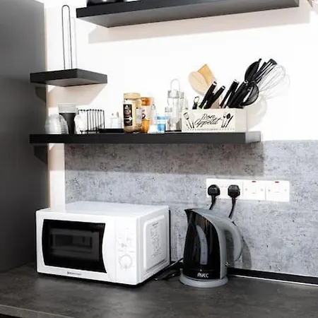 Hubstay - Klea's Downtown Apartment *